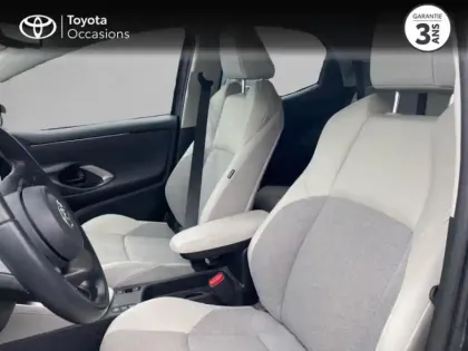 Photo 10 Toyota Yaris  116h Iconic 5p MY22