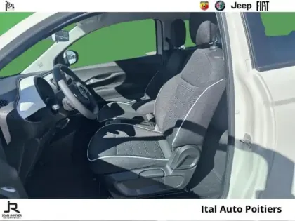 Photo 8 Fiat 500  Nouvelle  berline 42 kWh  118cv