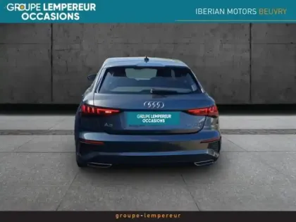 Photo 5 Audi A3  Sportback 35 TFSI 150ch Mild Hybrid S line S tronic 7