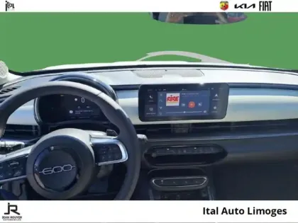 Photo 7 Fiat 600  1.2 Hybrid Turbo 110ch La Prima eDCT6