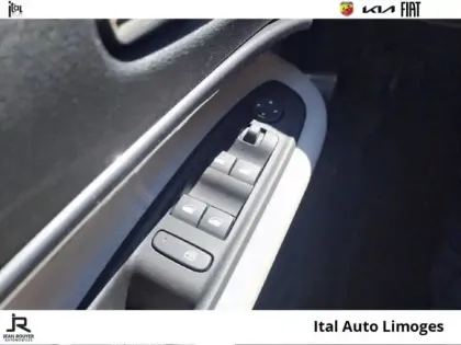 Photo 13 Fiat 600  1.2 Hybrid Turbo 110ch La Prima eDCT6