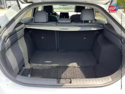 Photo 13 Hyundai Ioniq  Hybrid 141ch Executive