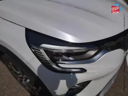 Photo 12 Renault Captur  1.6 E-Tech hybride 145ch Intens -21