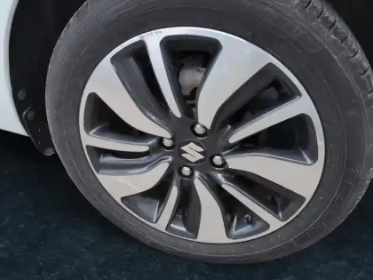 Photo 9 Suzuki Swift  1.2 Dualjet Hybrid 90ch Pack Euro6d-T