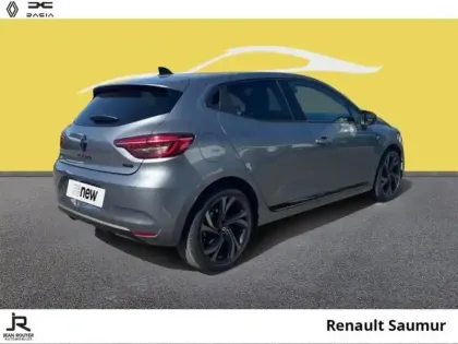 Photo 11 Renault Clio  1.6 E-Tech hybride 145ch Engineered