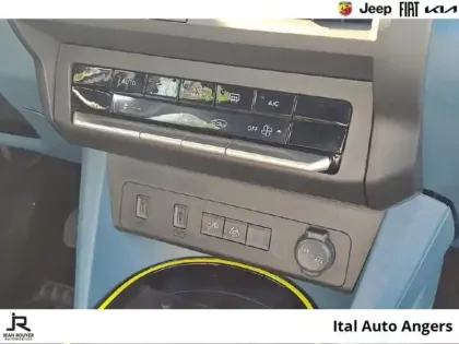 Photo 12 Fiat Panda Grande  Electrique 113ch Icône (Prime CEE de 3600? déduite)