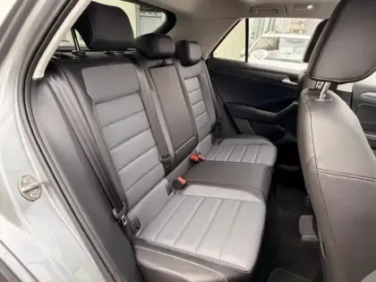 Photo 7 Volkswagen T-roc  1.5 TSI EVO 150ch Style Exclusive DSG7