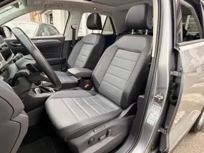 Photo 13 Volkswagen T-roc  1.5 TSI EVO 150ch Style Exclusive DSG7