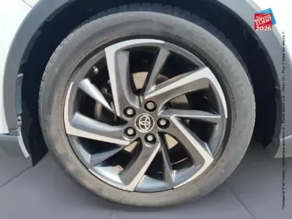 Photo 9 Toyota C-HR  1.8 Hybride 122ch Design Ultimate E-CVT