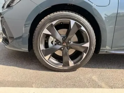 Photo 7 Cupra Leon  1.5 eHybrid 204ch V DSG6