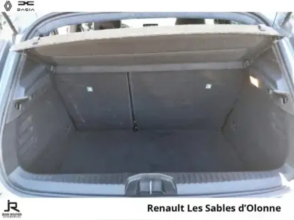 Photo 6 Renault Clio  1.6 E-Tech hybride 145ch Engineered