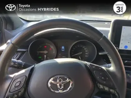 Photo 12 Toyota C-HR  2.0 Hybride 184ch Design Ultimate E-CVT