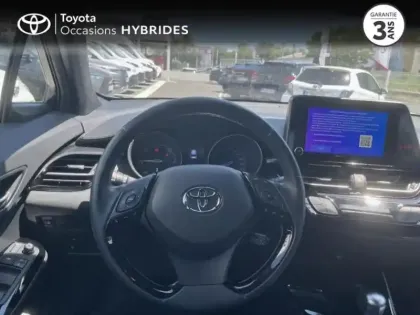 Photo 12 Toyota C-HR  1.8 Hybride 122ch Design Ultimate E-CVT