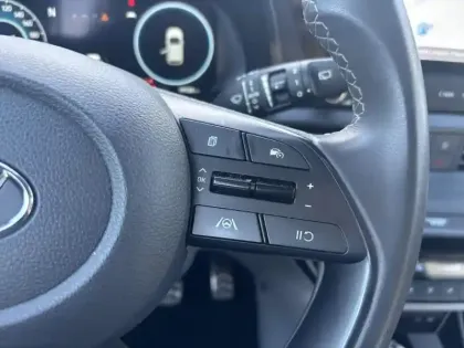 Photo 12 Hyundai Bayon  1.0 T-GDi 100ch Hybrid 48V Creative