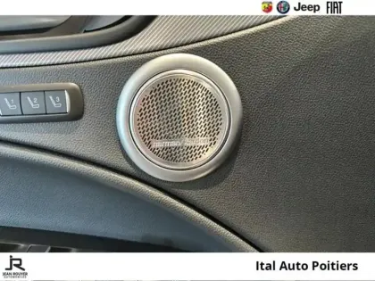 Photo 14 Alfa Romeo Stelvio  2.2 Diesel 160ch Veloce AT8