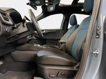 Photo 13 Ford Kuga  2.5 Duratec 180ch Hybrid FlexiFuel BlueCruise Edition Powershift