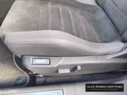 Photo 12 Alfa Romeo Junior  1.2 Ibrida 145ch Speciale e-DCT6