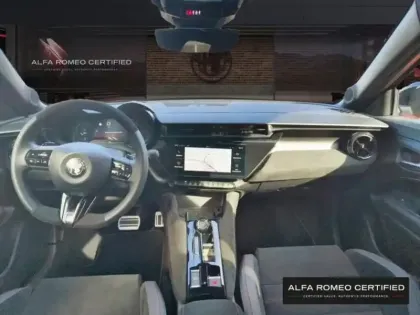 Photo 6 Alfa Romeo Junior  1.2 Ibrida 145ch Speciale e-DCT6