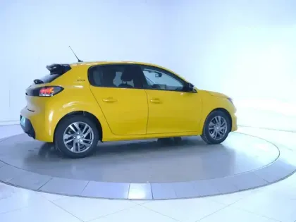 Photo 24 Peugeot 208  PureTech 100 S&S EAT8
