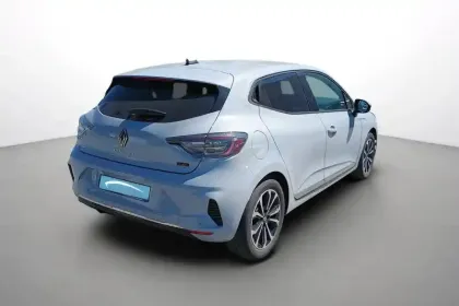 Photo 5 Renault Clio  E-Tech full hybrid 145 ch GSR2