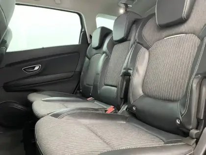 Photo 14 Renault Scenic Grand  Blue dCi 150 EDC - 21