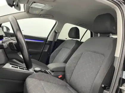 Photo 48 Volkswagen Golf  2.0 TDI SCR 150 DSG7