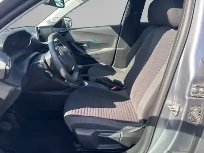 Photo 10 Peugeot 2008  PureTech 100 S&S BVM6