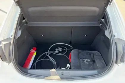 Photo 8 Peugeot 208  Electrique 50 kWh 136ch