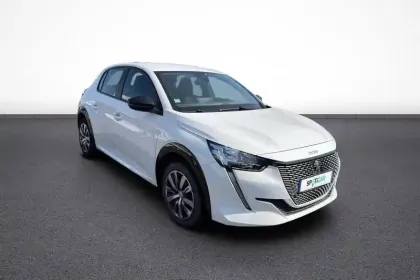 Photo 7 Peugeot 208  Electrique 50 kWh 136ch