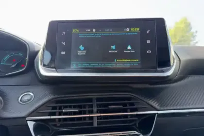 Photo 16 Peugeot 208  Electrique 50 kWh 136ch