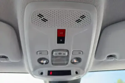 Photo 27 Peugeot 208  Electrique 50 kWh 136ch