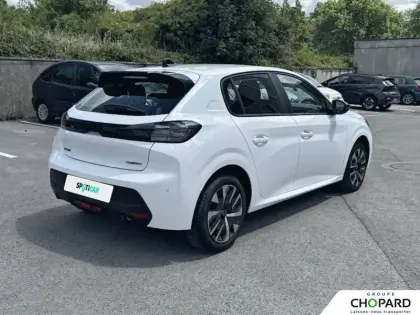 Photo 30 Peugeot 208  Hybrid 100 e-DCS6