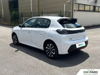 Photo 34 Peugeot 208  Hybrid 100 e-DCS6