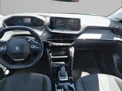 Photo 7 Peugeot 208  Electrique 50 kWh 136ch