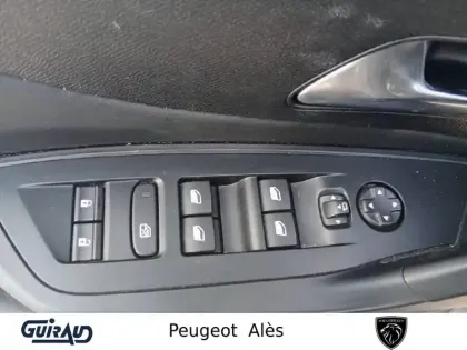 Photo 12 Peugeot 408  PureTech 130 ch S&S EAT8