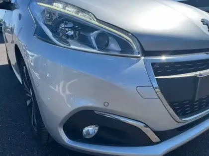 Photo 15 Peugeot 208  PureTech 110ch S&S BVM6