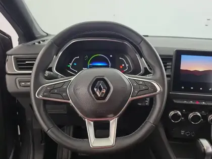 Photo 23 Renault Captur  E-Tech 145