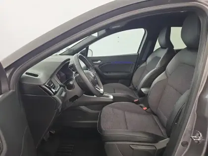 Photo 17 Renault Captur  E-Tech 145