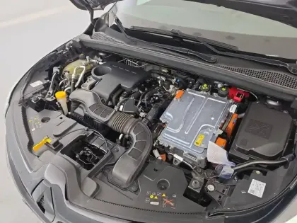 Photo 35 Renault Captur  E-Tech 145