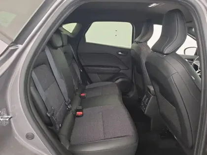 Photo 24 Renault Captur  E-Tech 145
