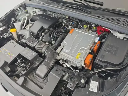 Photo 42 Renault Captur  E-Tech full hybrid 145 ch