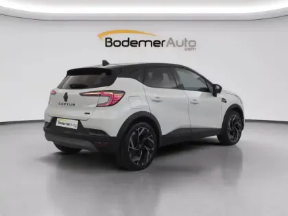 Photo 34 Renault Captur  E-Tech full hybrid 145 ch