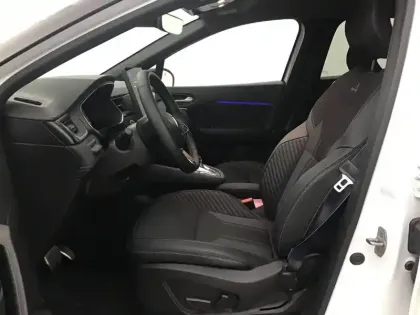 Photo 13 Renault Captur  E-Tech full hybrid 145 ch