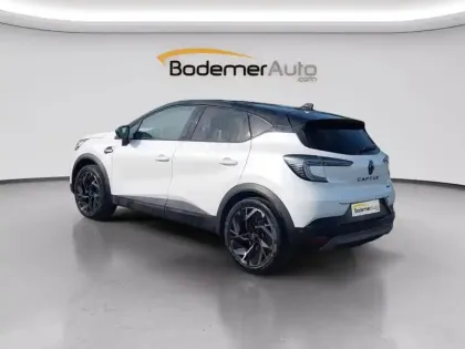 Photo 17 Renault Captur  E-Tech full hybrid 145 ch