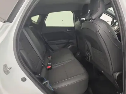 Photo 61 Renault Captur  E-Tech full hybrid 145 ch