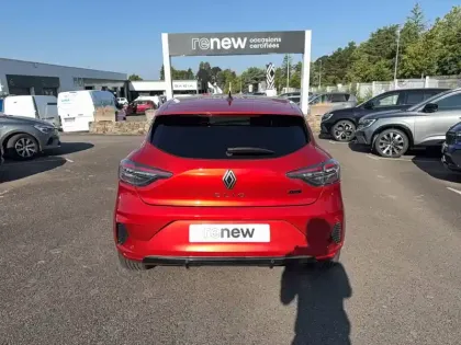 Photo 10 Renault Clio  E-Tech full hybrid 145