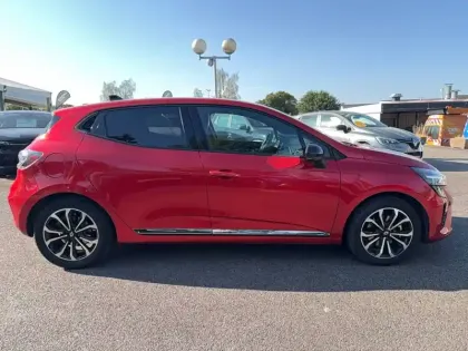 Photo 12 Renault Clio  E-Tech full hybrid 145