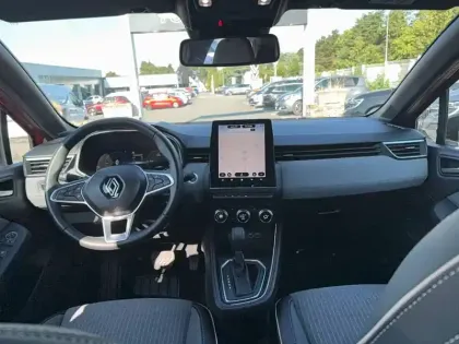 Photo 16 Renault Clio  E-Tech full hybrid 145