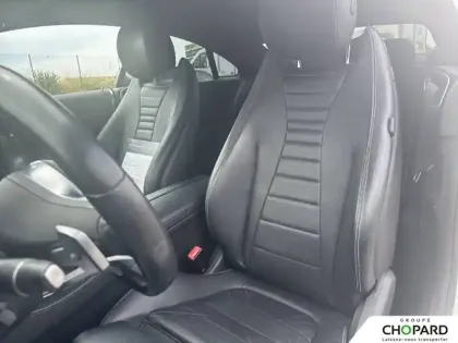 Photo 10 Mercedes Classe E  Coupé 220 d 9G-Tronic