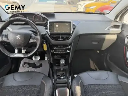 Photo 7 Peugeot 2008  PureTech 110ch S&S EAT6